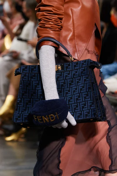 Look 93